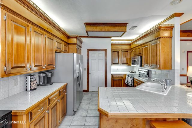 502 Willow Court Drive, Brandon, MS 39047