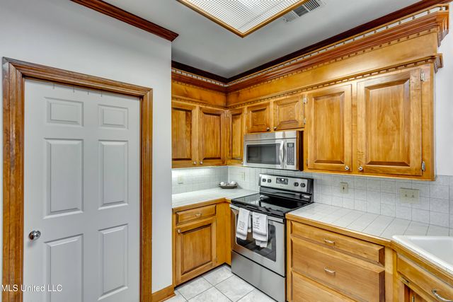 502 Willow Court Drive, Brandon, MS 39047