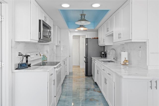 100 PIERCE STREET 908, Clearwater, FL 33756