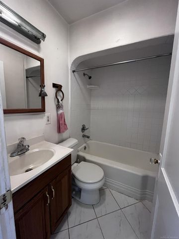 45599 North Avenue, Macomb Twp, MI 48042