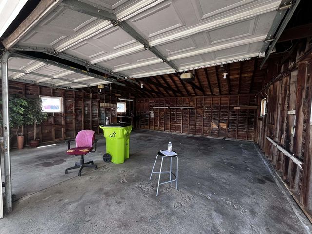 45599 North Avenue, Macomb Twp, MI 48042