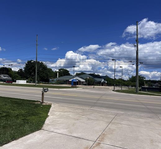 45599 North Avenue, Macomb Twp, MI 48042