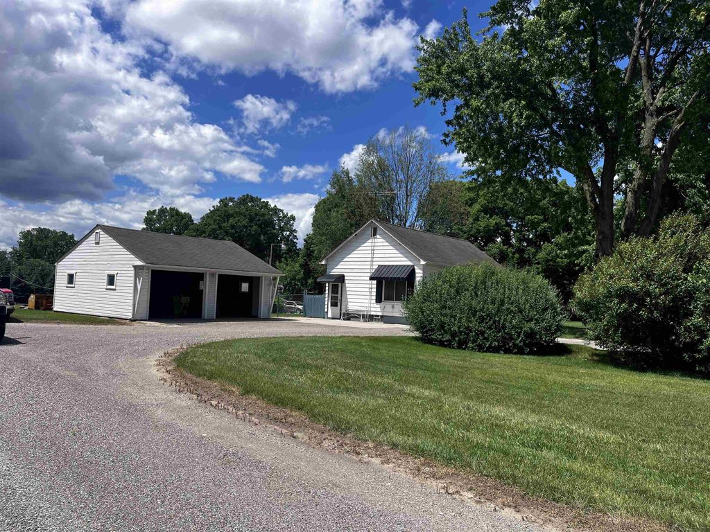 45599 North Avenue, Macomb Twp, MI 48042