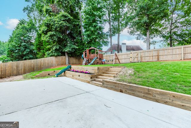 2115 Bentbrooke Trail, Lawrenceville, GA 30043