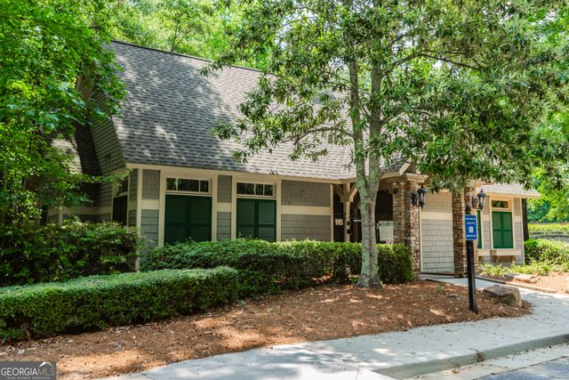 2115 Bentbrooke Trail, Lawrenceville, GA 30043