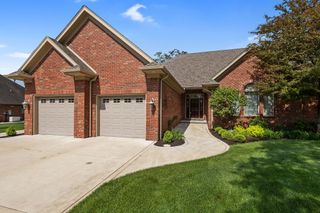 5708 Fountain View Drive, Wheatfield, IN 46392