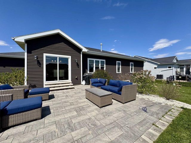 2020 Goldfinch Lane, Sauk City, WI 53583
