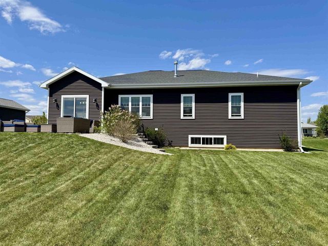 2020 Goldfinch Lane, Sauk City, WI 53583