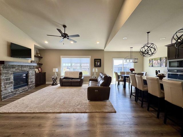 2020 Goldfinch Lane, Sauk City, WI 53583