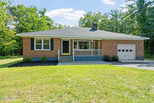 367 Closson Road, Glenville, NY 12302
