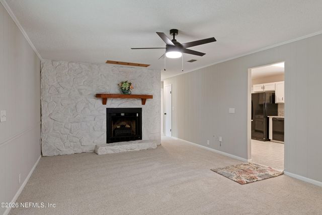 226 PORT COMFORT Drive, East Palatka, FL 32177