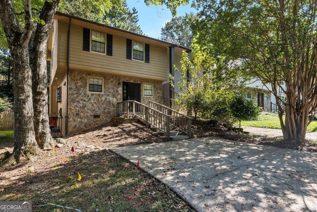 1114 Falling Water Drive SE, Smyrna, GA 30080