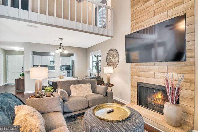 1114 Falling Water Drive SE, Smyrna, GA 30080