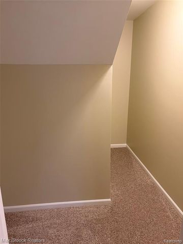 302 N Vista, Auburn Hills, MI 48326