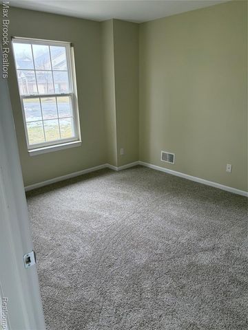 302 N Vista, Auburn Hills, MI 48326