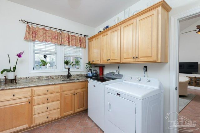 2639 Cove Rd, Navarre, FL 32566