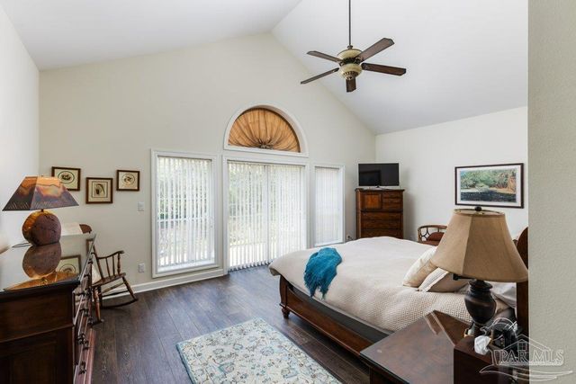 2639 Cove Rd, Navarre, FL 32566