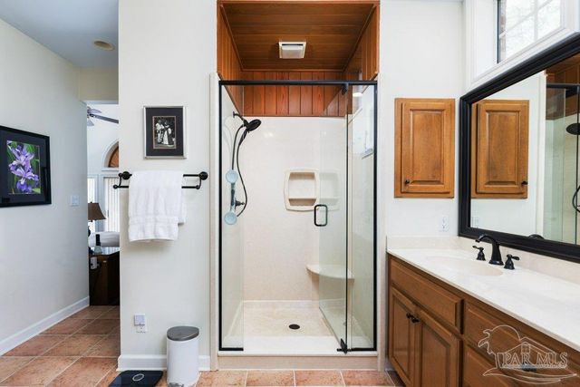 2639 Cove Rd, Navarre, FL 32566