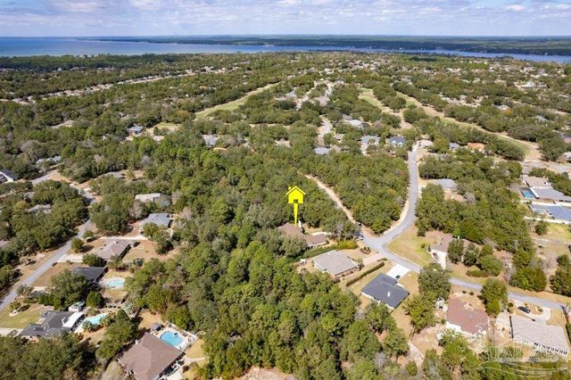 2639 Cove Rd, Navarre, FL 32566