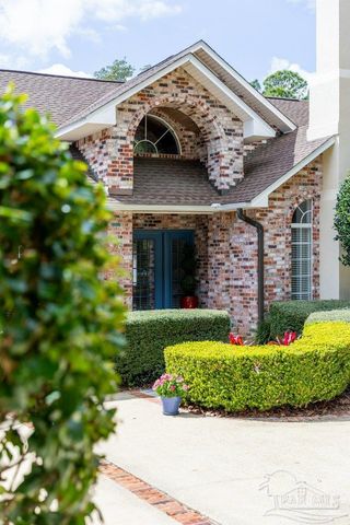 2639 Cove Rd, Navarre, FL 32566