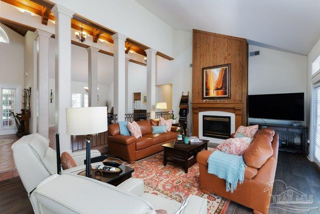 2639 Cove Rd, Navarre, FL 32566