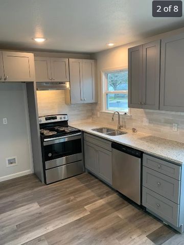 632 Livingston Drive, Hurst, TX 76053