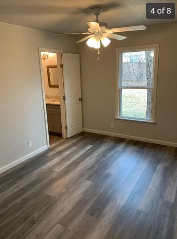 632 Livingston Drive, Hurst, TX 76053