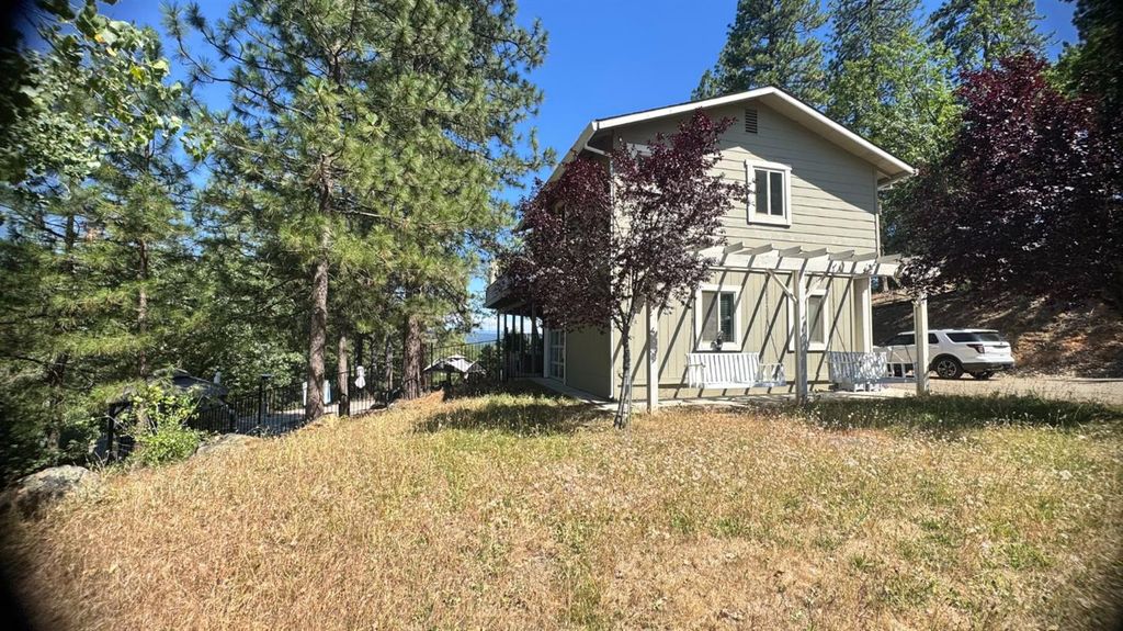 225 W Weimar Cross Rd, Colfax, CA 95713
