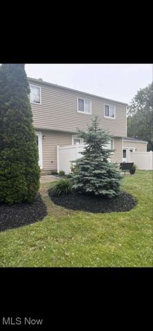 7400 N Chestnut Commons, Mentor, OH 44060