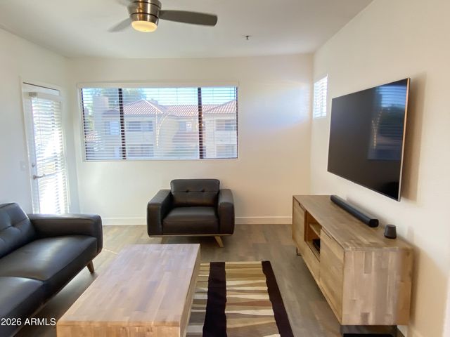 4925 E DESERT COVE Avenue 332, Scottsdale, AZ 85254