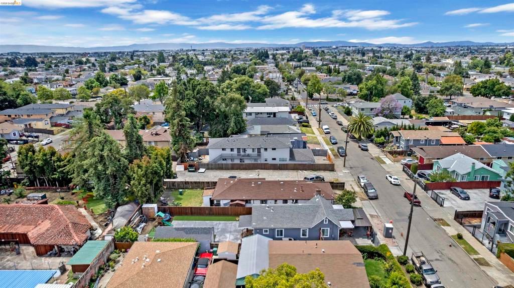 Image 13 of property listing at 2256 83Rd Ave, Oakland, CA 94605