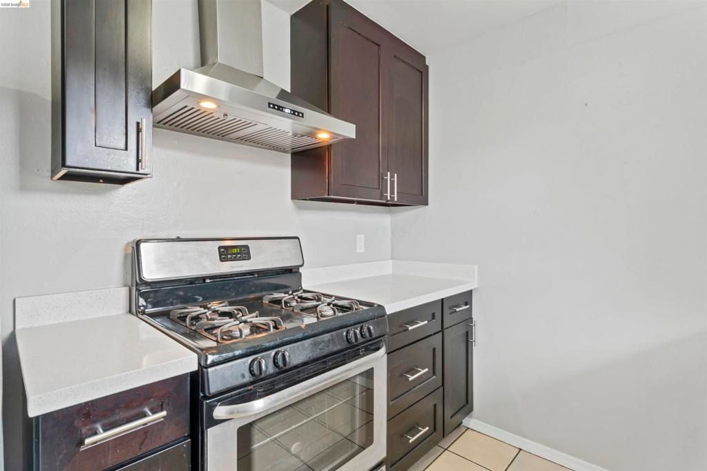 Image 6 of property listing at 2256 83Rd Ave, Oakland, CA 94605
