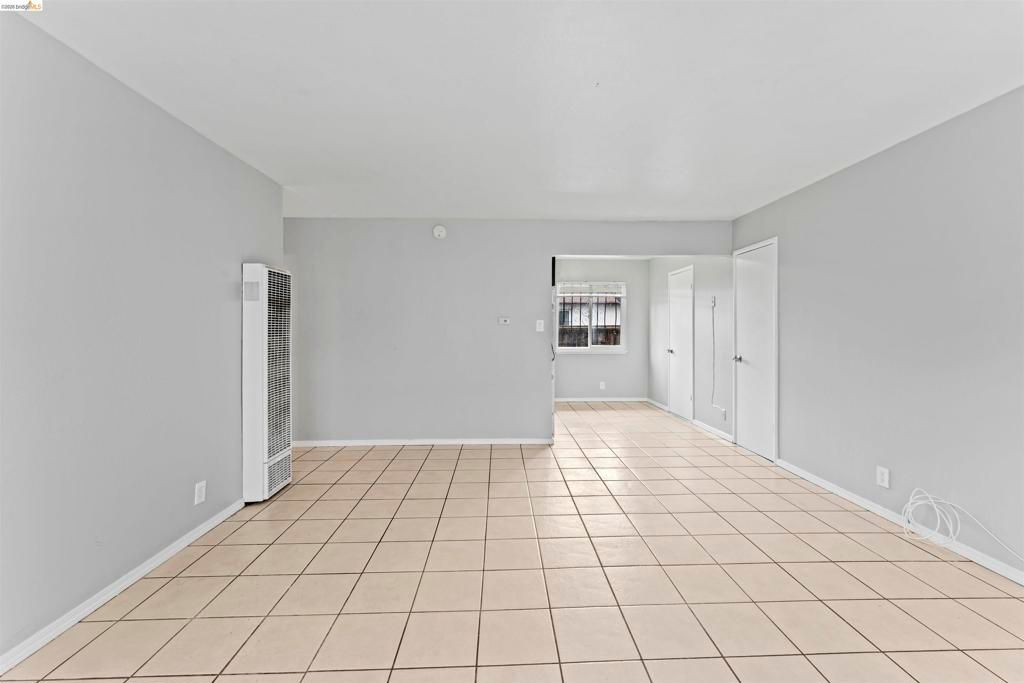 Image 8 of property listing at 2256 83Rd Ave, Oakland, CA 94605