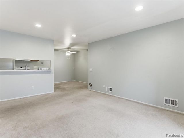 11720 Ina Drive 87, Sterling Heights, MI 48312