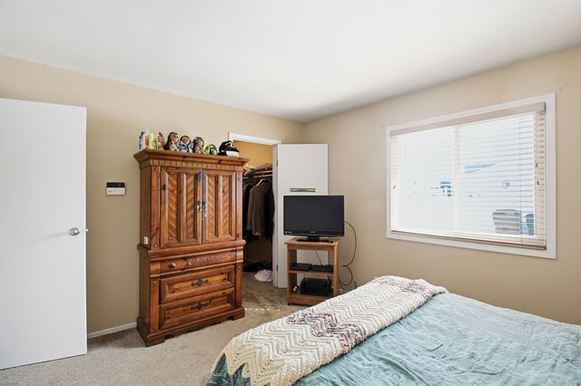 7907 W Kingston Drive, Frankfort, IL 60423