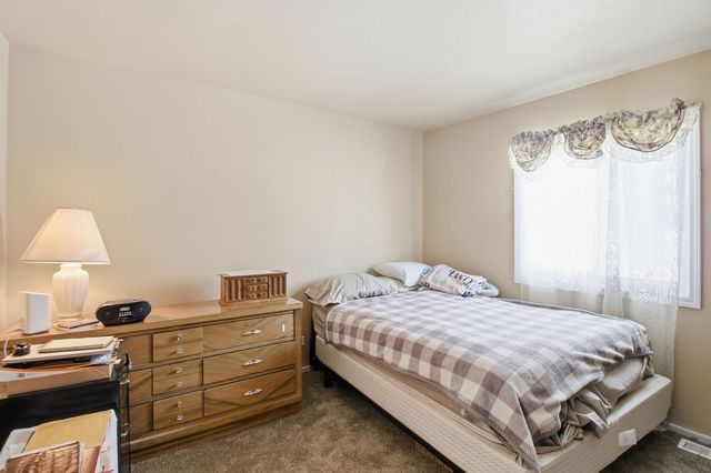 7907 W Kingston Drive, Frankfort, IL 60423