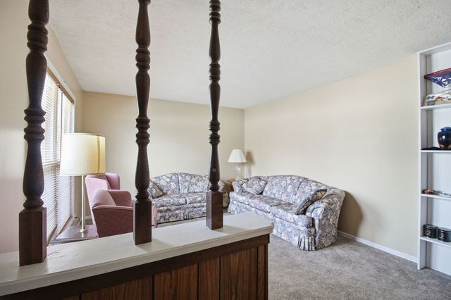 7907 W Kingston Drive, Frankfort, IL 60423