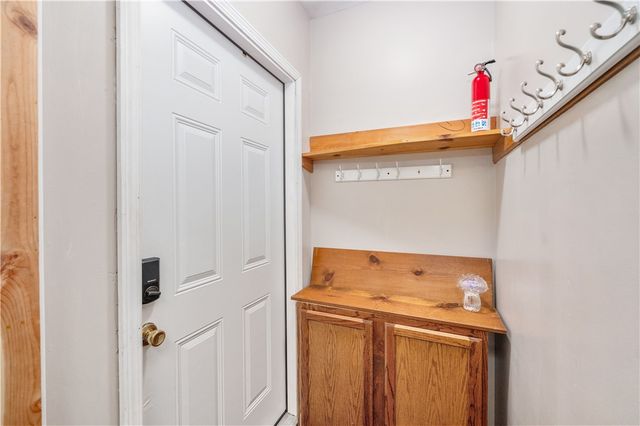 143 E Wallace Ave., New Castle, PA 16101