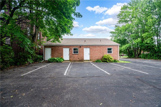 143 E Wallace Ave., New Castle, PA 16101