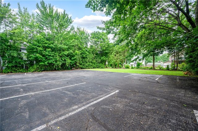 143 E Wallace Ave., New Castle, PA 16101