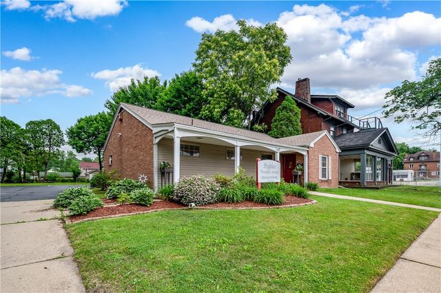 143 E Wallace Ave., New Castle, PA 16101