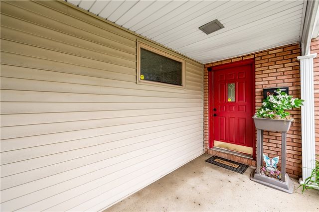 143 E Wallace Ave., New Castle, PA 16101