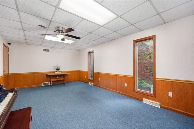 143 E Wallace Ave., New Castle, PA 16101