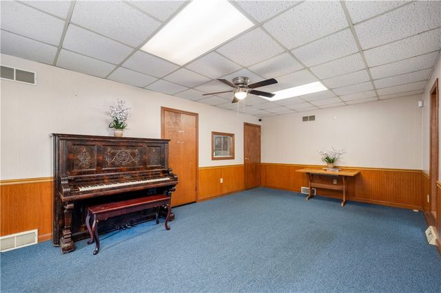 143 E Wallace Ave., New Castle, PA 16101