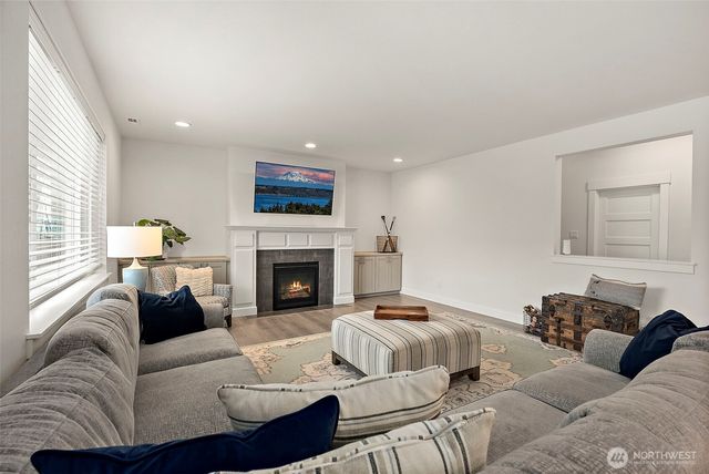 507 Cope Street SW, Orting, WA 98360