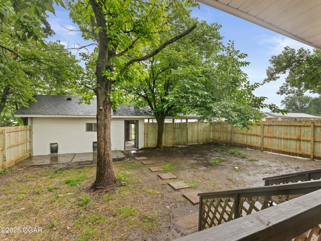 1619 W 2nd Street, Joplin, MO 64801