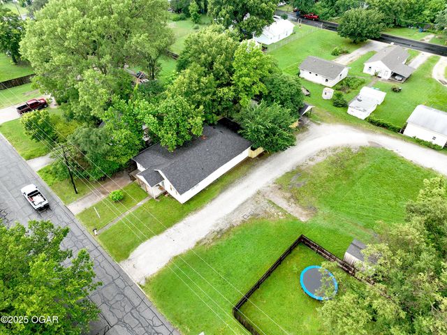 1619 W 2nd Street, Joplin, MO 64801