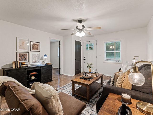 1619 W 2nd Street, Joplin, MO 64801