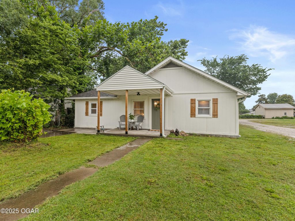 1619 W 2nd Street, Joplin, MO 64801