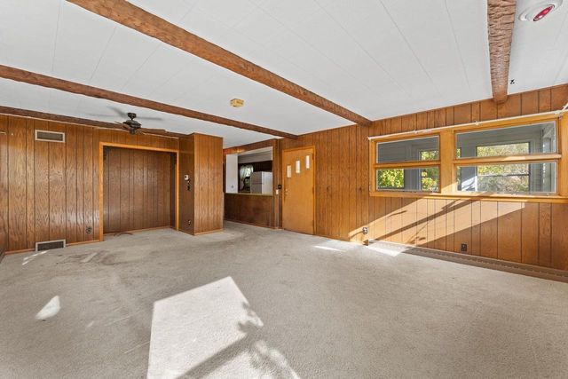 313 Bluff View Court, Portage, WI 53901